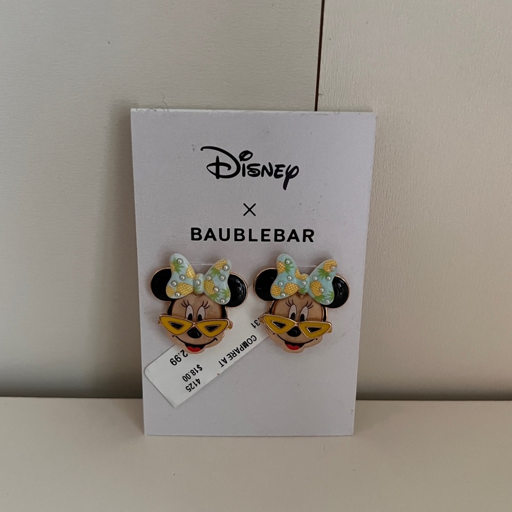New with tags Disney Baublebar Minnie earrings